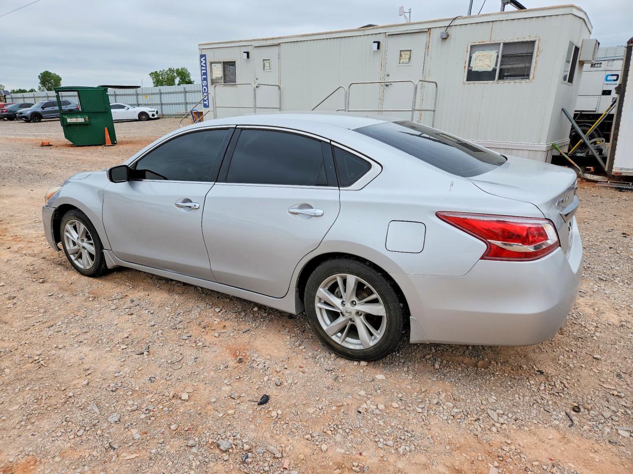 2013 Nissan Altima 3.5 S - Image 2