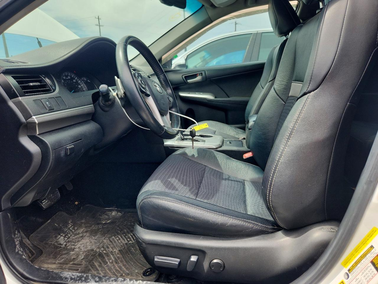 2014 Toyota Camry Se - Image 7