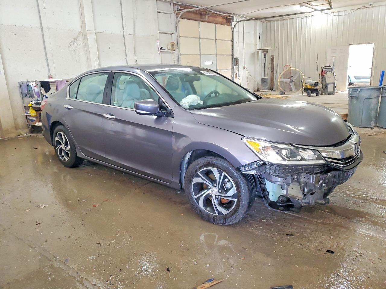 2017 Honda Accord Lx - Фото 4