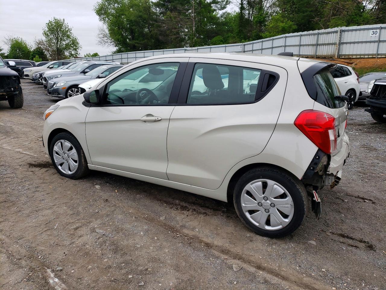 2018 Chevrolet Spark Ls - Фото 2