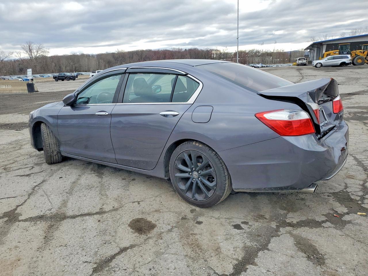 2015 Honda Accord Sport - Фото 2