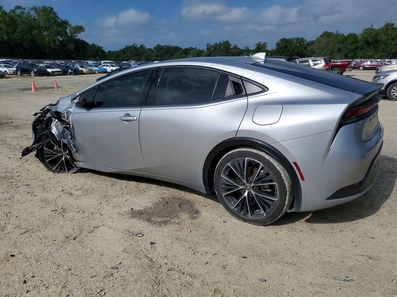 2024 Toyota Prius Xle - Фото 2