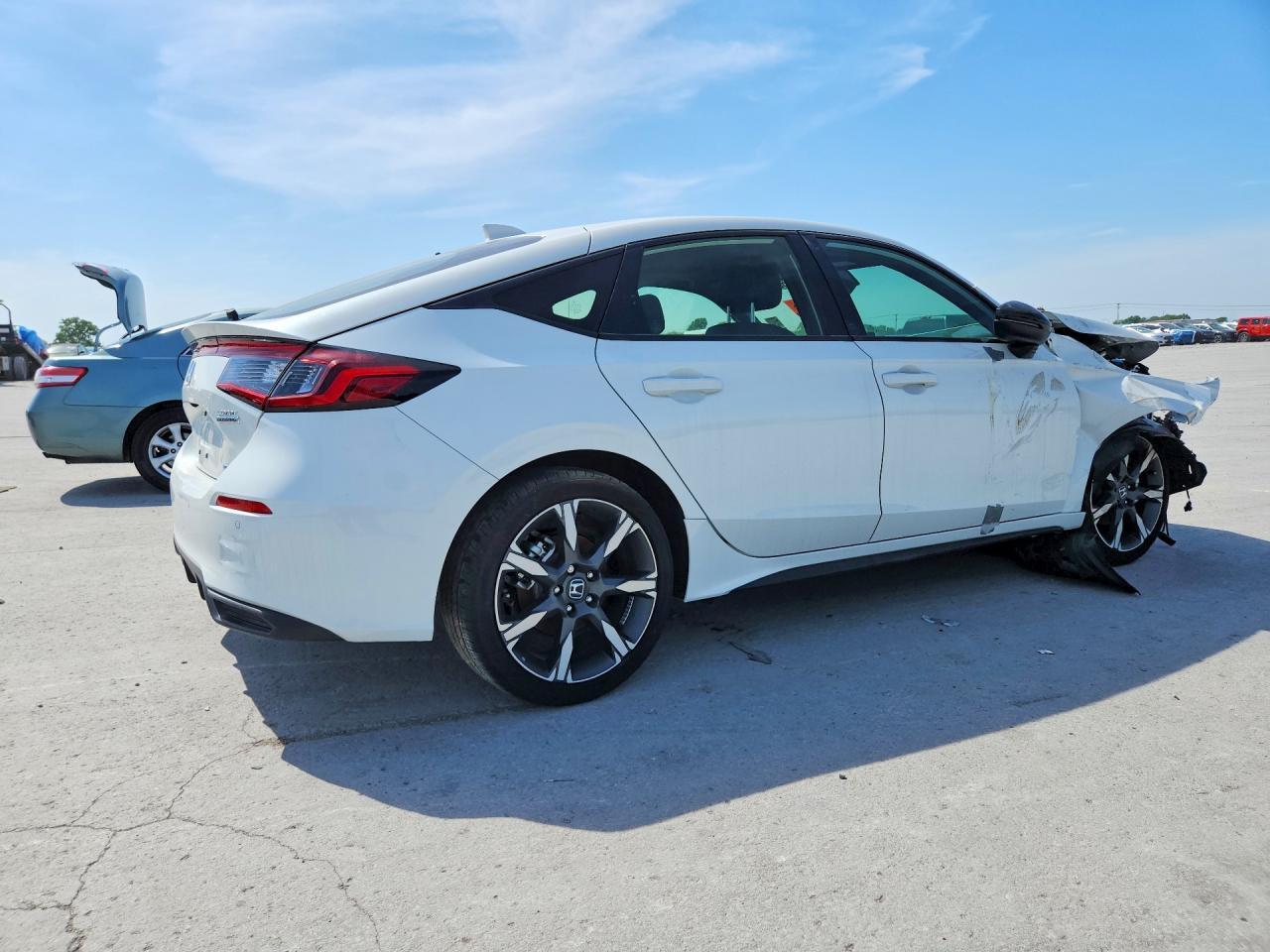 2025 Honda Civic Sport Touring - Image 3