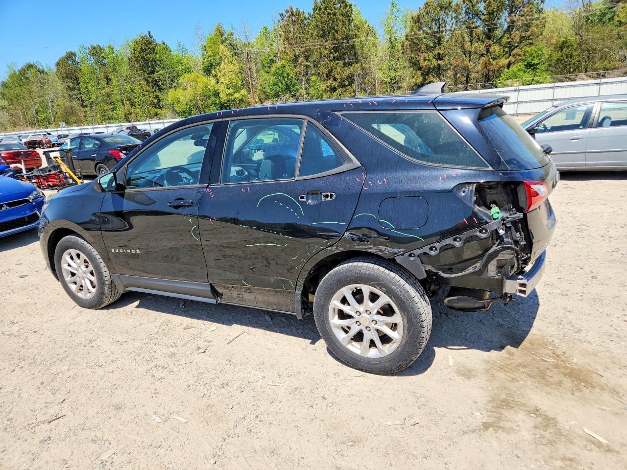 2019 Chevrolet Equinox Ls - Фото 2