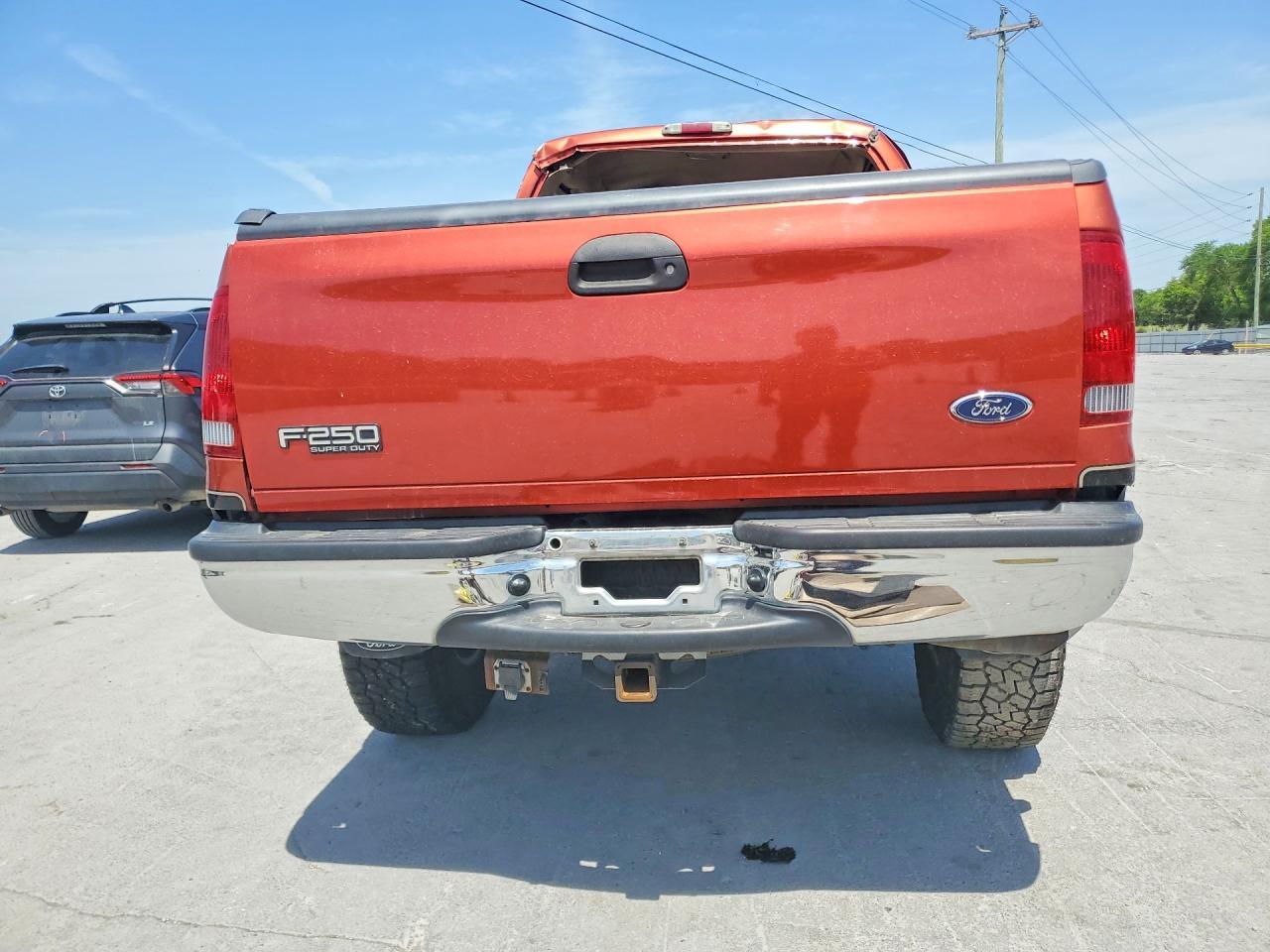 2001 Ford F250 Super Duty - Image 6