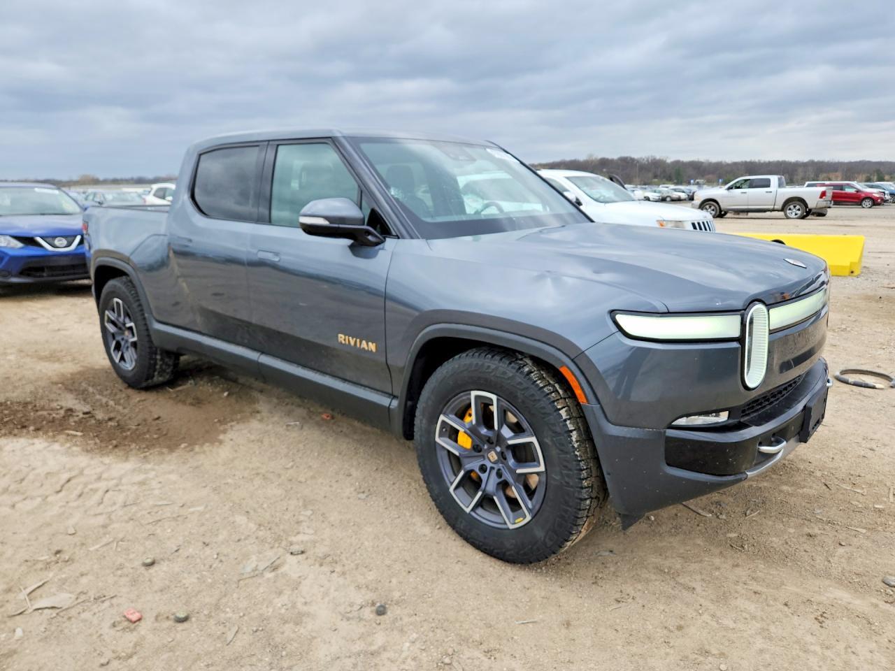 2022 Rivian R1T Adventure - Image 4