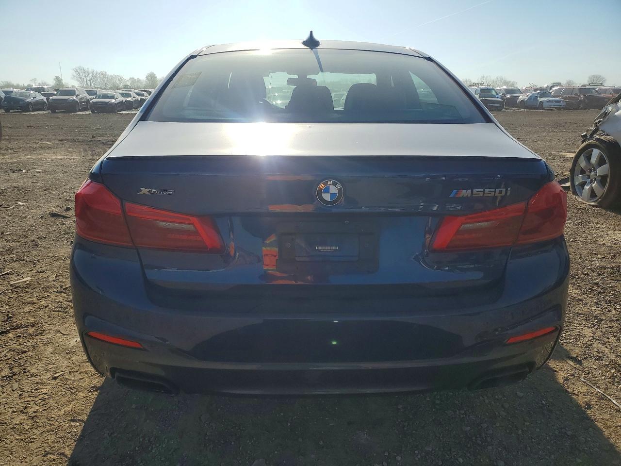 2018 BMW M550Xi - Фото 6