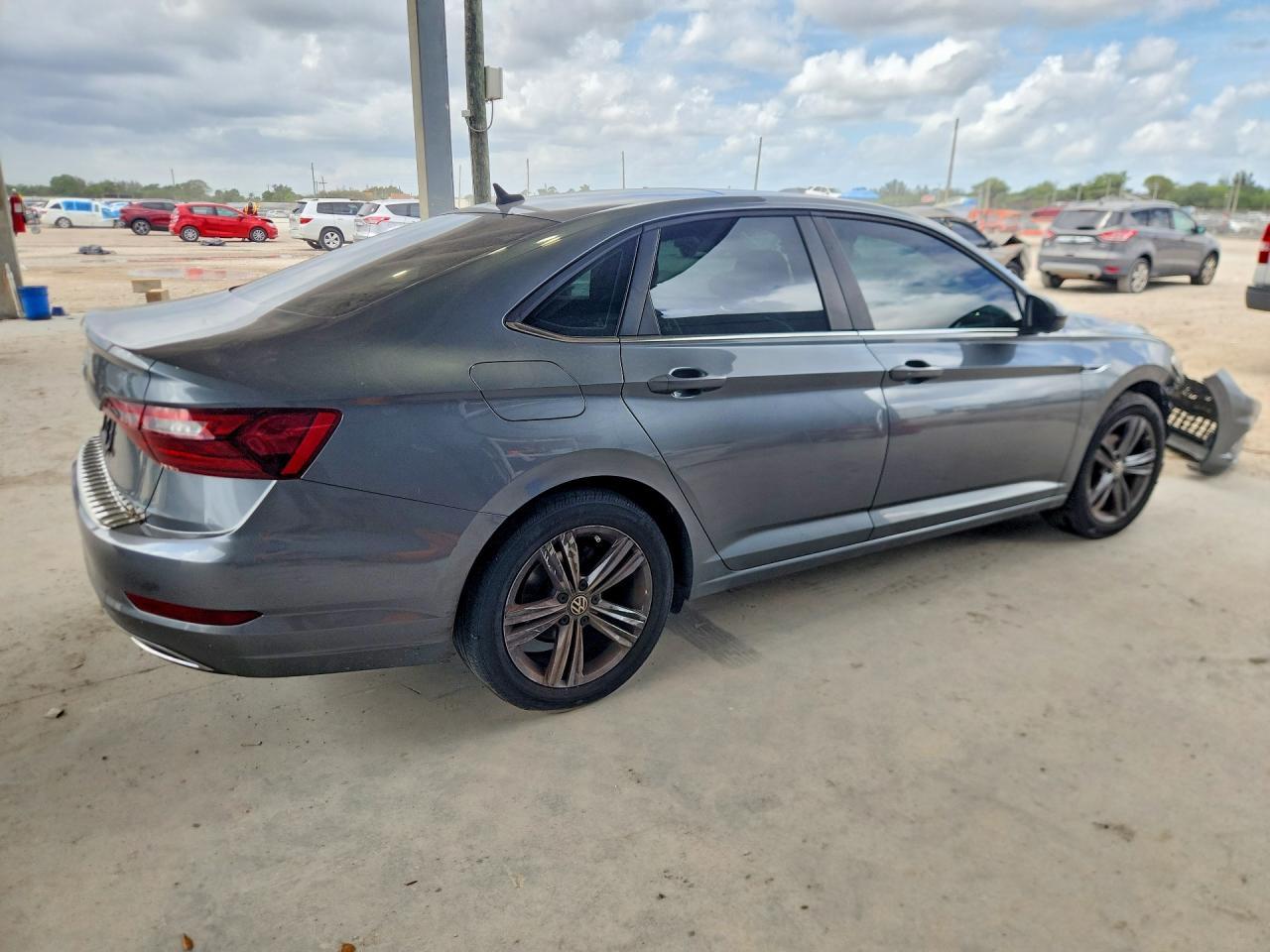 2020 Volkswagen Jetta S - Фото 3