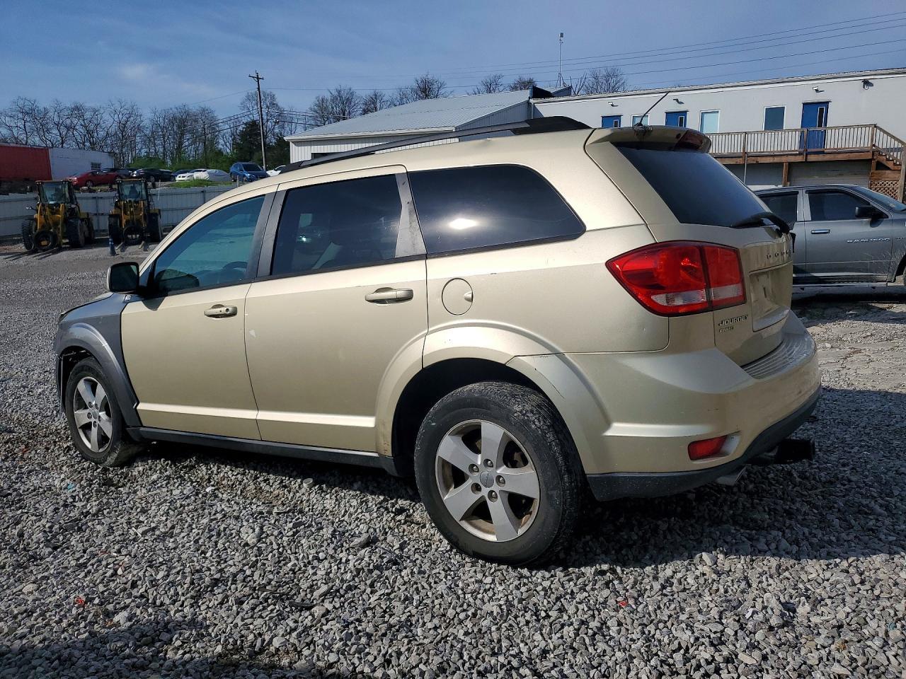 2011 Dodge Journey Mainstreet - Фото 2
