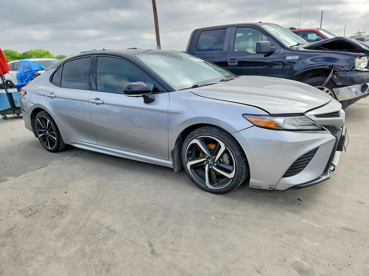 2018 Toyota Camry Xse V6 - Image 4