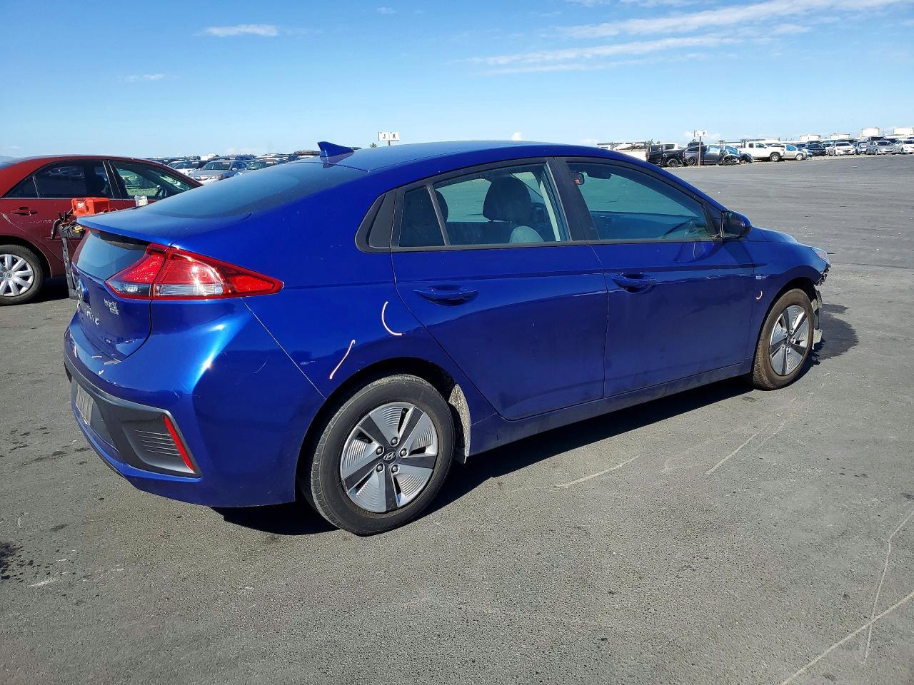 2020 Hyundai Ioniq Hybrid Blue - Image 3