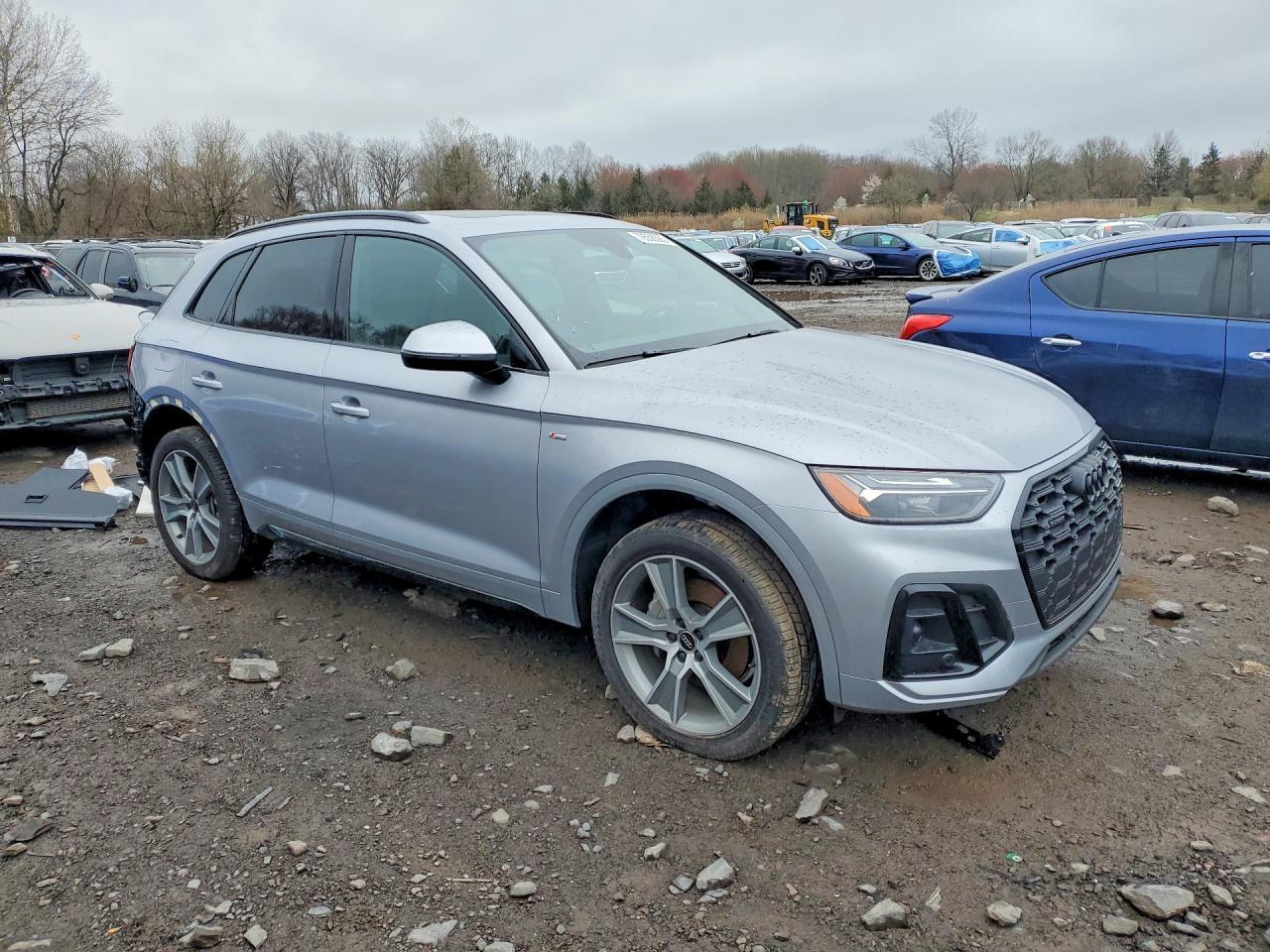 2025 Audi Q5 Premium 45 - Image 4
