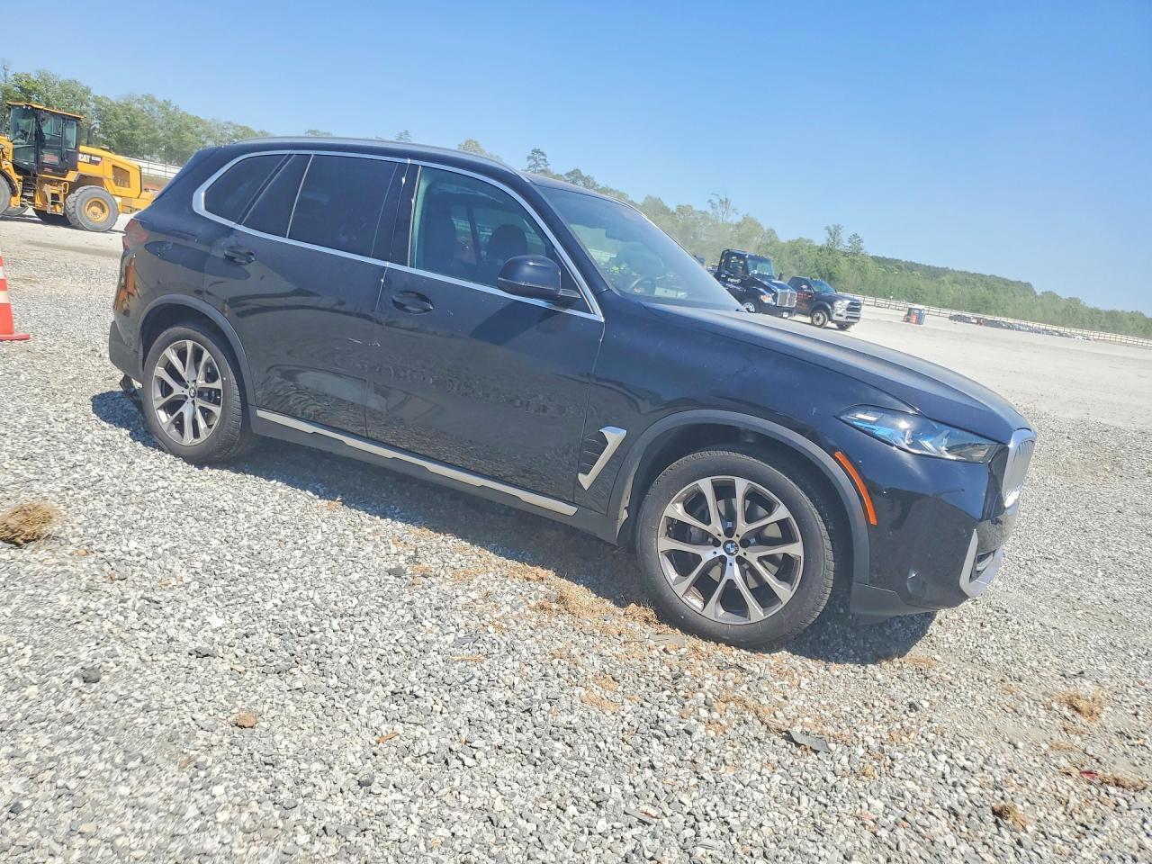 2024 BMW X5 xDrive40I - Image 4