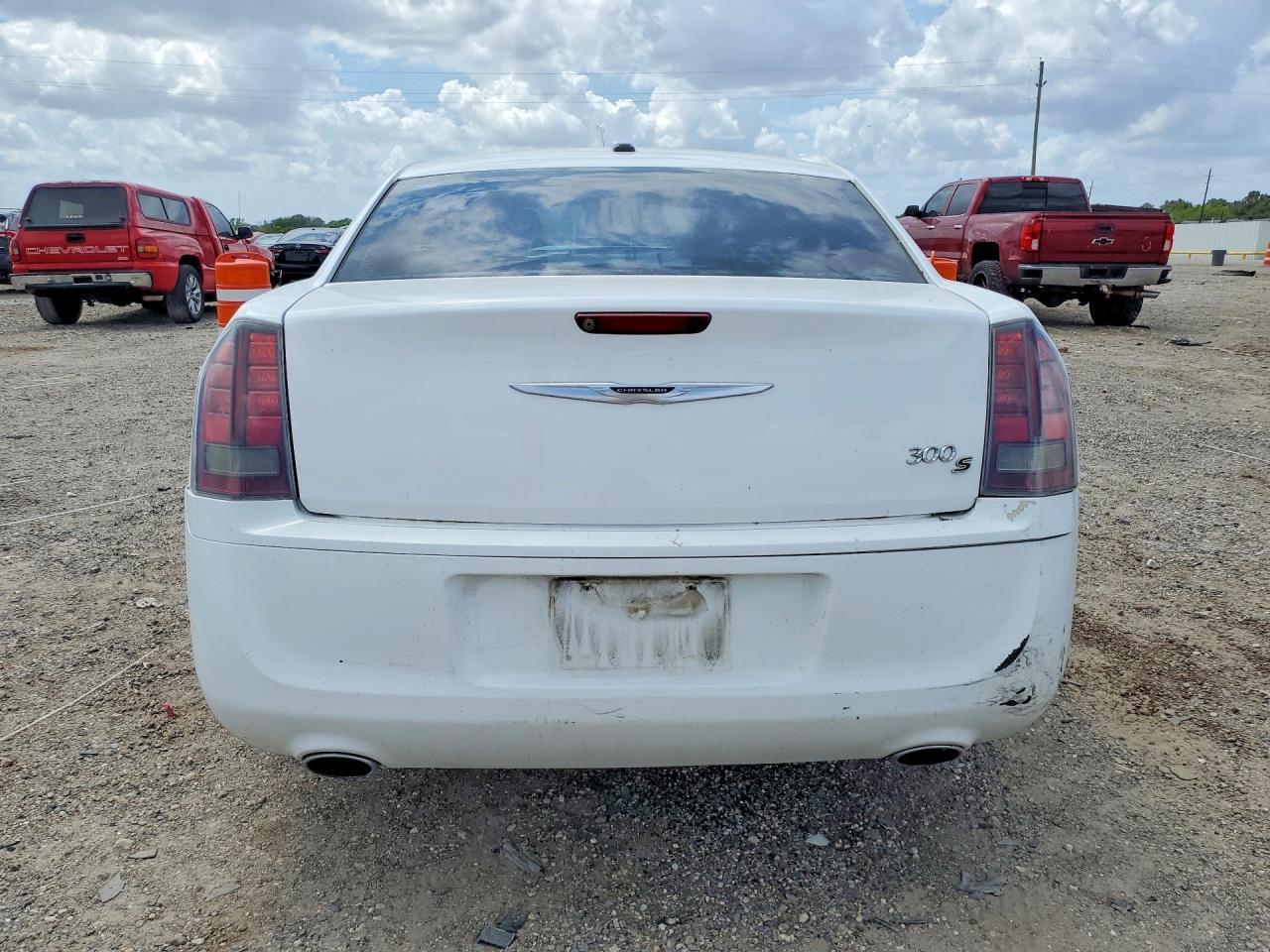2014 Chrysler 300 - Фото 6
