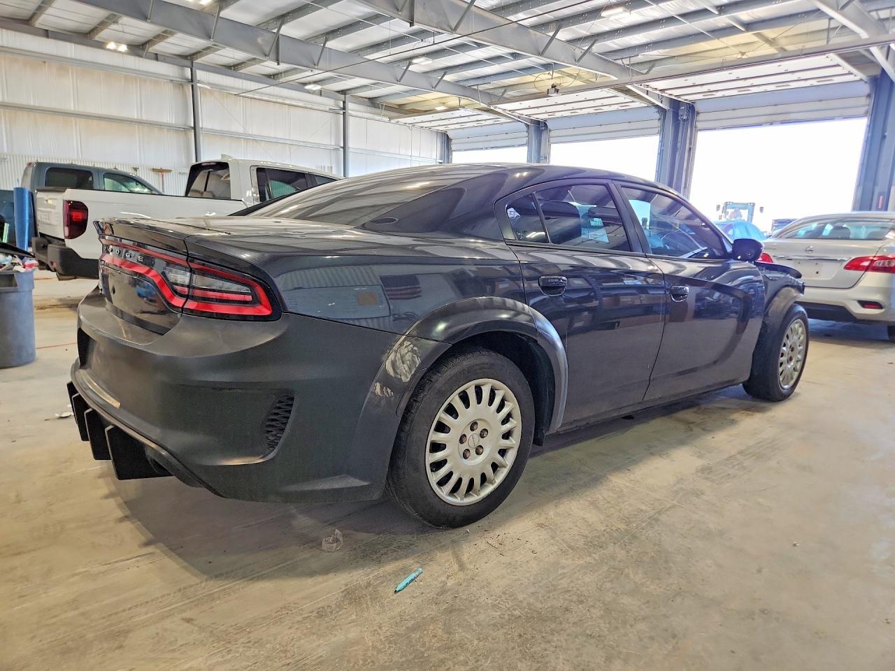 2016 Dodge Charger Police - Фото 3