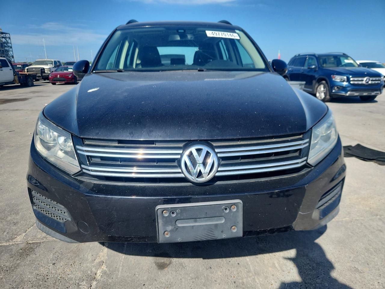 2016 Volkswagen Tiguan S - Фото 5