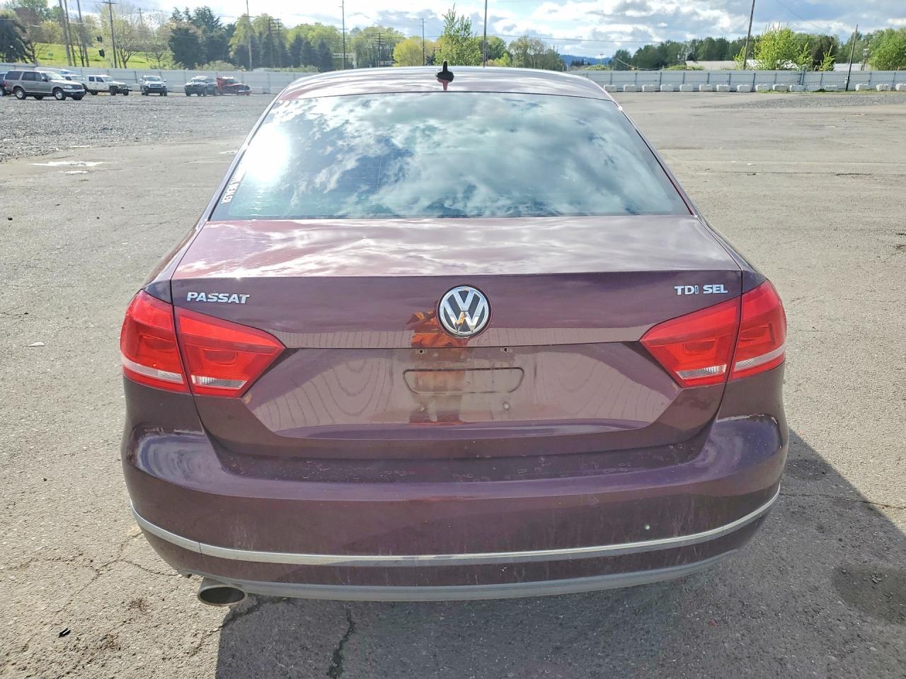 2012 Volkswagen Passat Sel - Image 6
