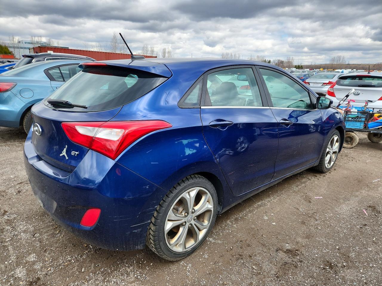 2013 Hyundai Elantra Gt Base - Image 3