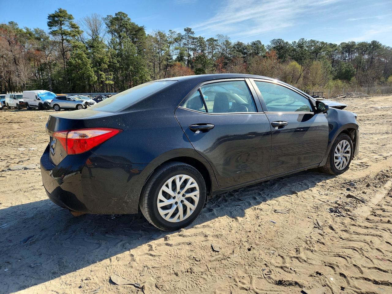 2017 Toyota Corolla Le - Image 3