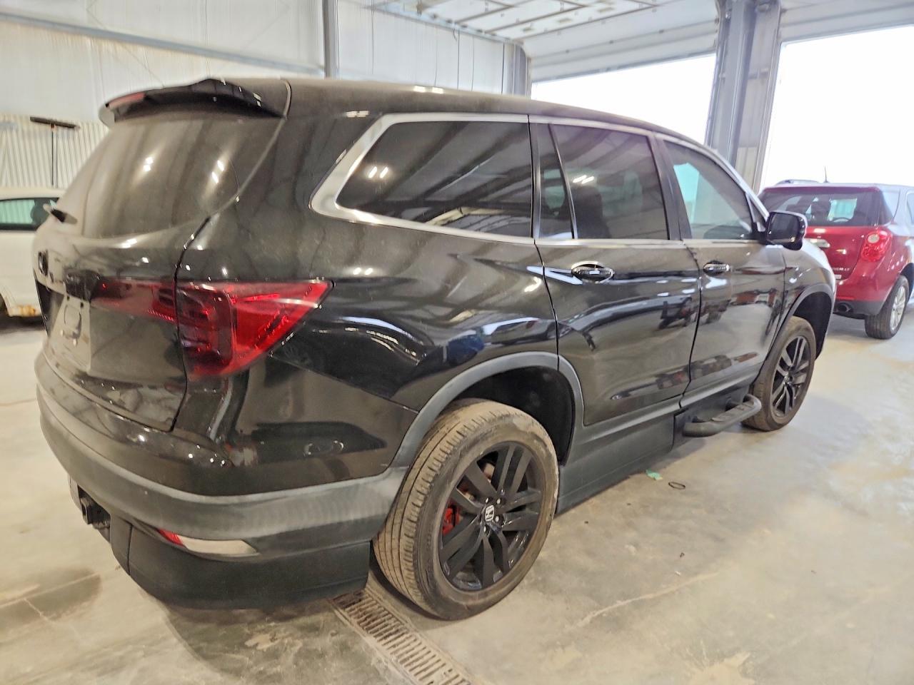 2018 Honda Pilot Exln - Image 3