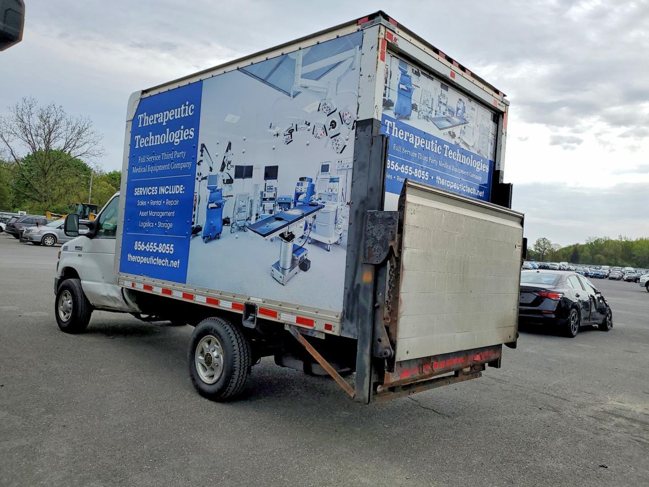 2011 Ford E350 Box Truck - Image 2
