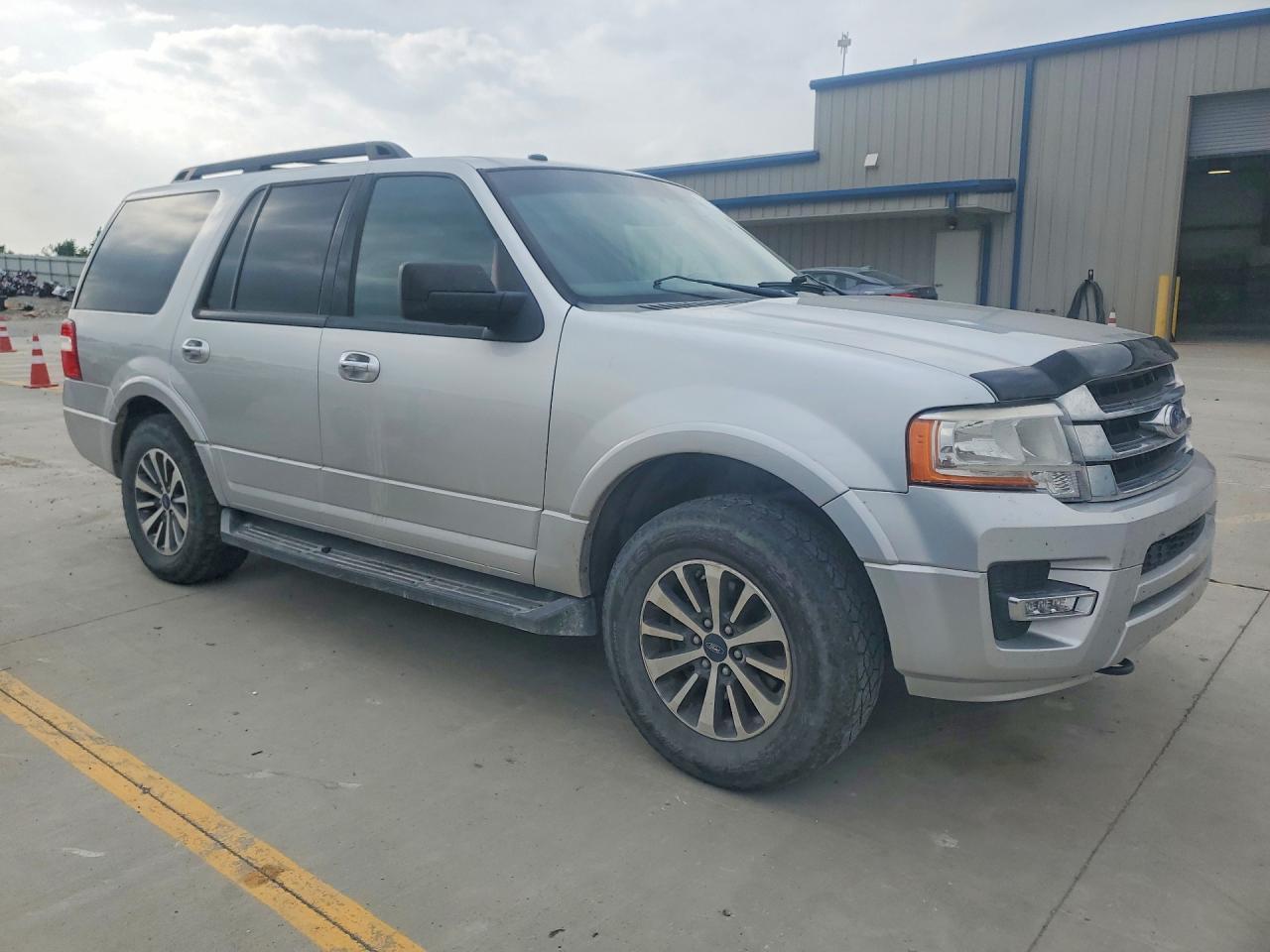 2017 Ford Expedition Xlt - Image 4
