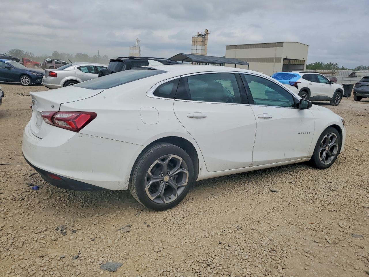 2020 Chevrolet Malibu Lt - Фото 3