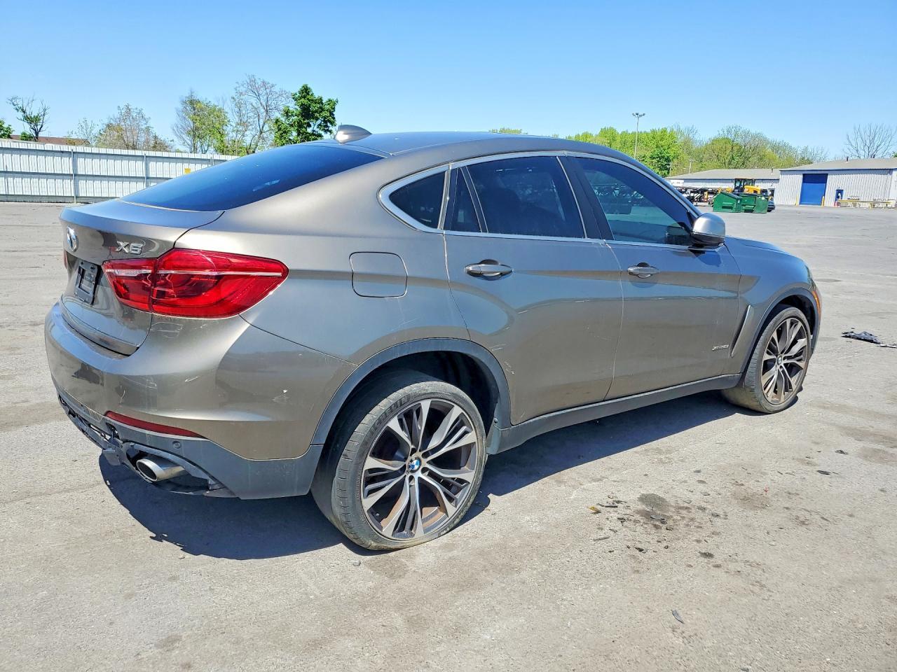 2017 BMW X6 xDrive35I - Фото 3