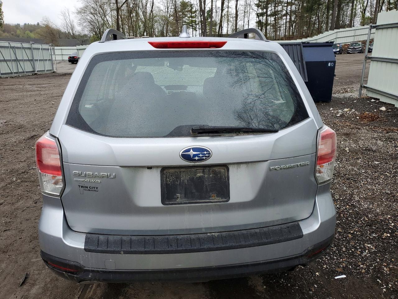 2018 Subaru Forester 2.5I - Image 6