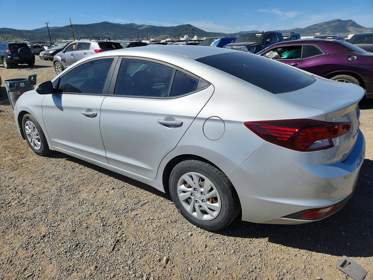 2019 Hyundai Elantra Se - Фото 2