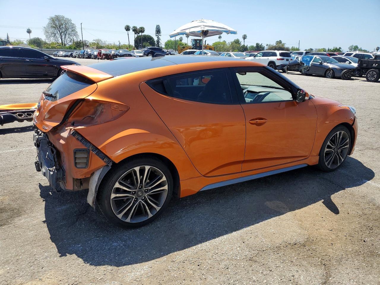 2016 Hyundai Veloster Turbo - Image 3