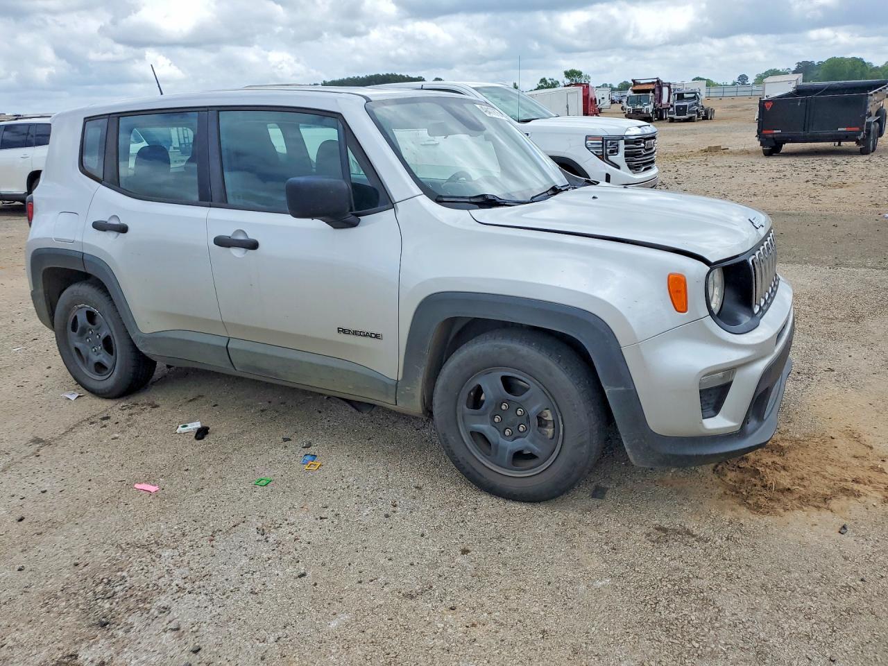 2019 Jeep Renegade - Фото 4