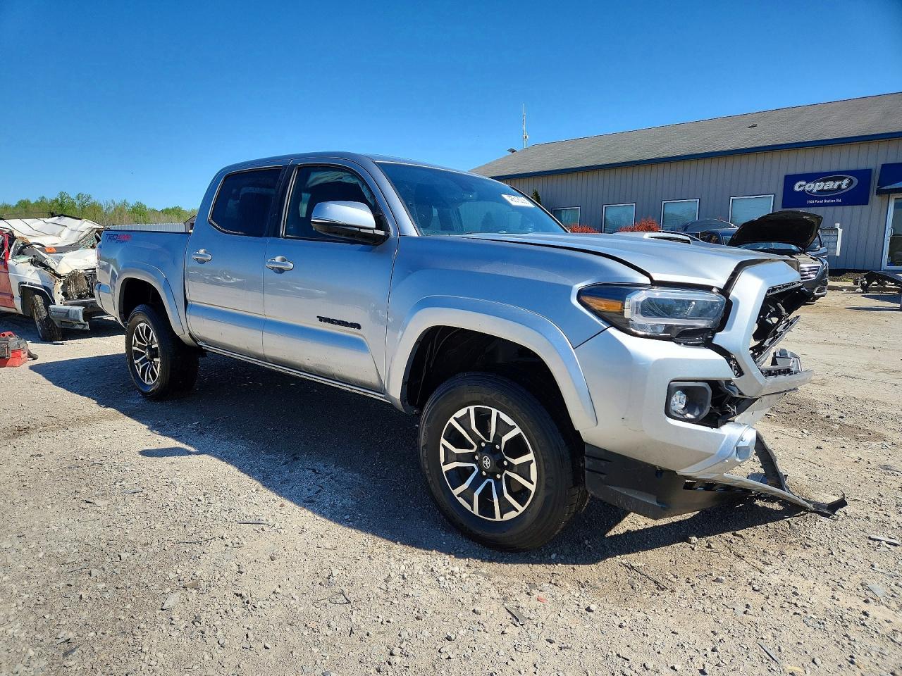 2023 Toyota Tacoma Trd Sport - Image 4