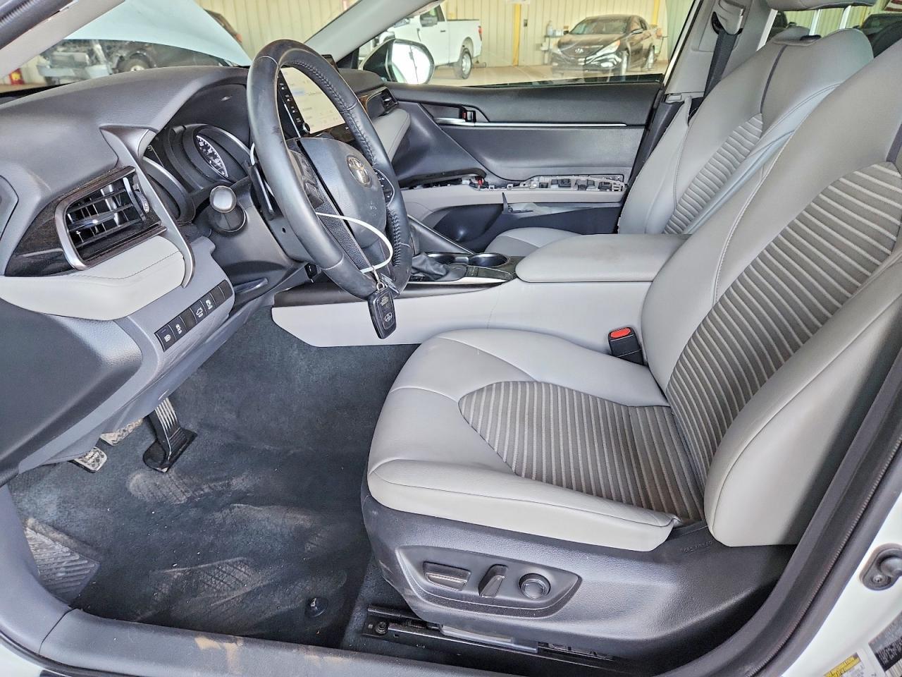 2022 Toyota Camry Se - Фото 7