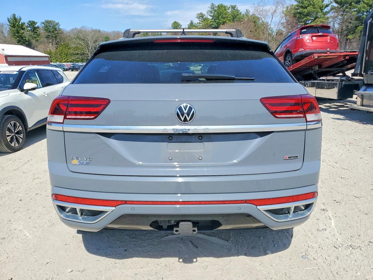 2022 Volkswagen Atlas Cross Sport Sel Premium R-Line - Image 6