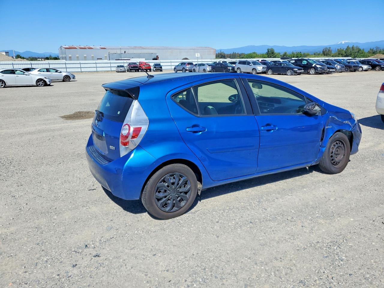 2012 Toyota Prius C One - Image 3