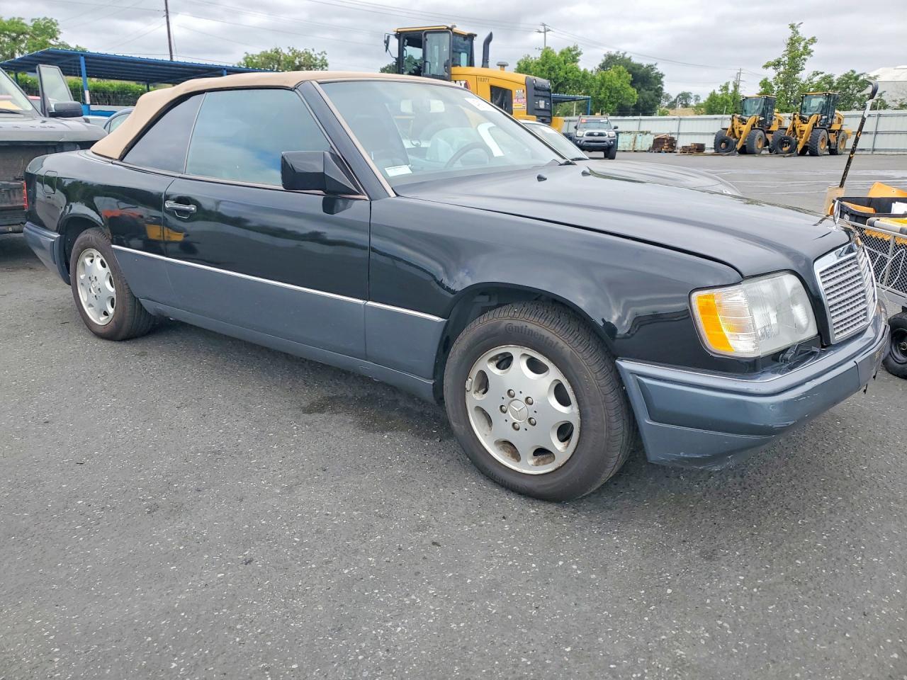 1995 Merz E-Class - Image 4