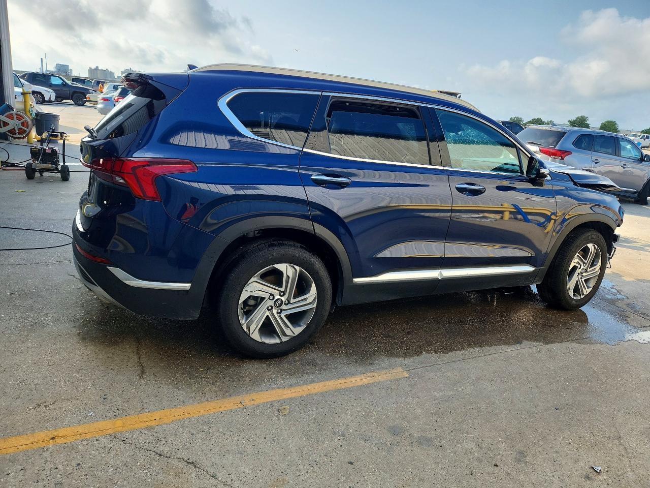 2022 Hyundai Santa Fe Sel - Image 3