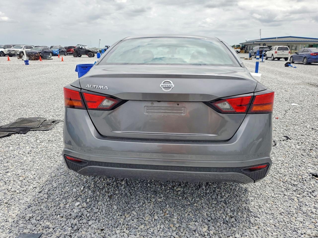 2022 Nissan Altima S - Image 6