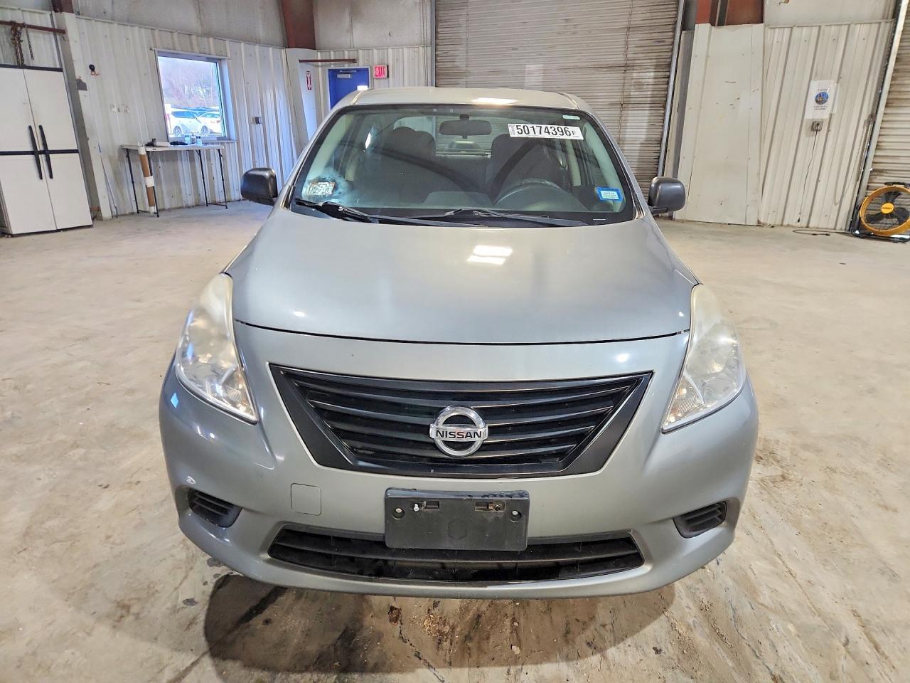 2013 Nissan Versa 1.6 S - Image 5