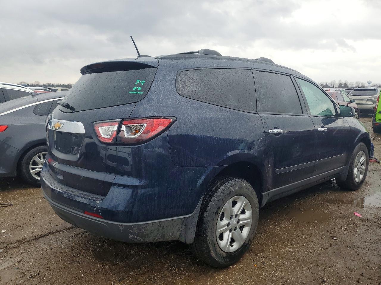 2017 Chevrolet Traverse Ls - Image 3