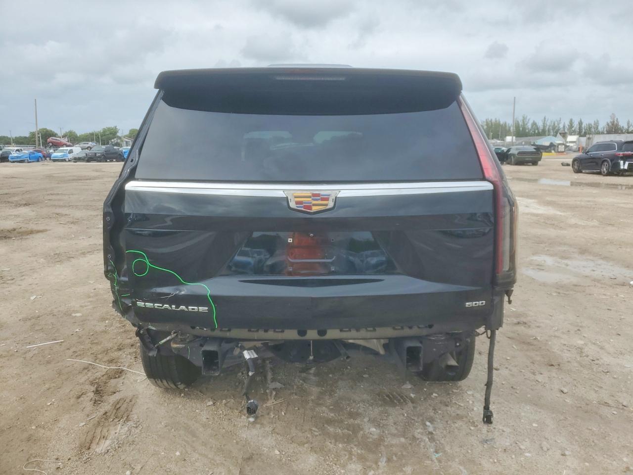 2022 Cadillac Escalade Esv Luxury - Image 6