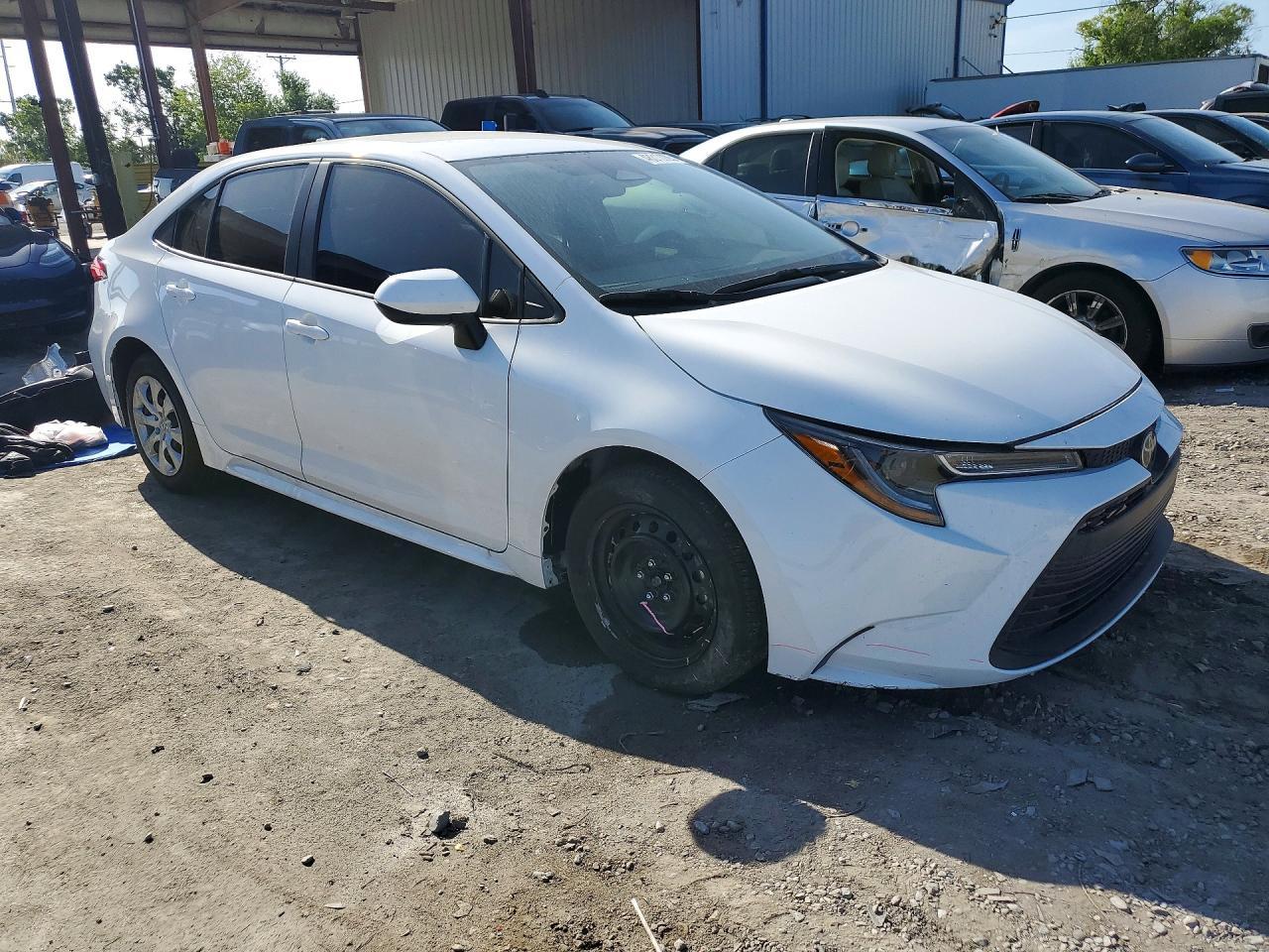 2025 Toyota Corolla Le - Фото 4