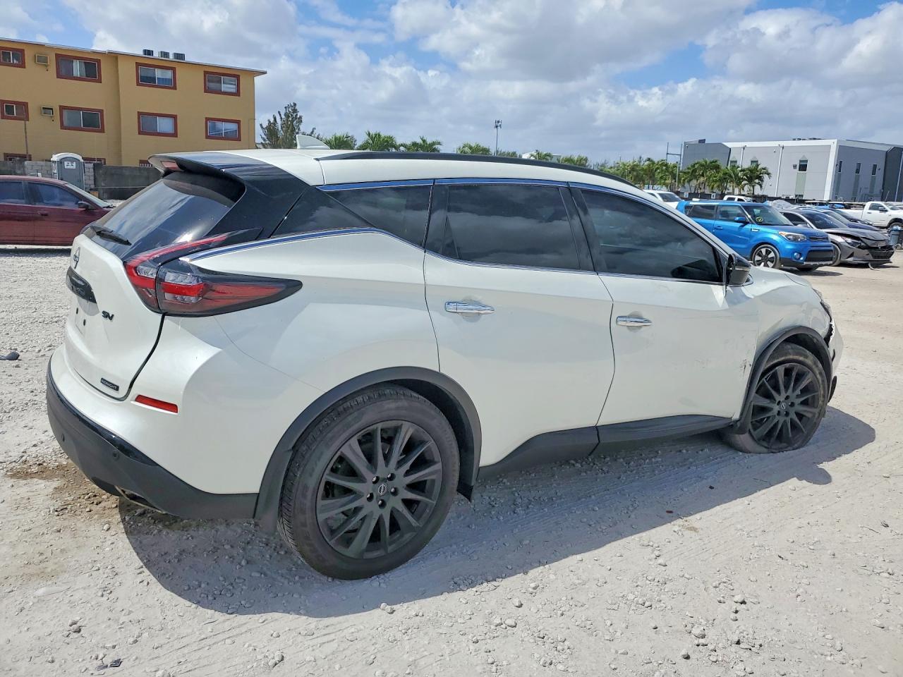2024 Nissan Murano Sv - Image 3