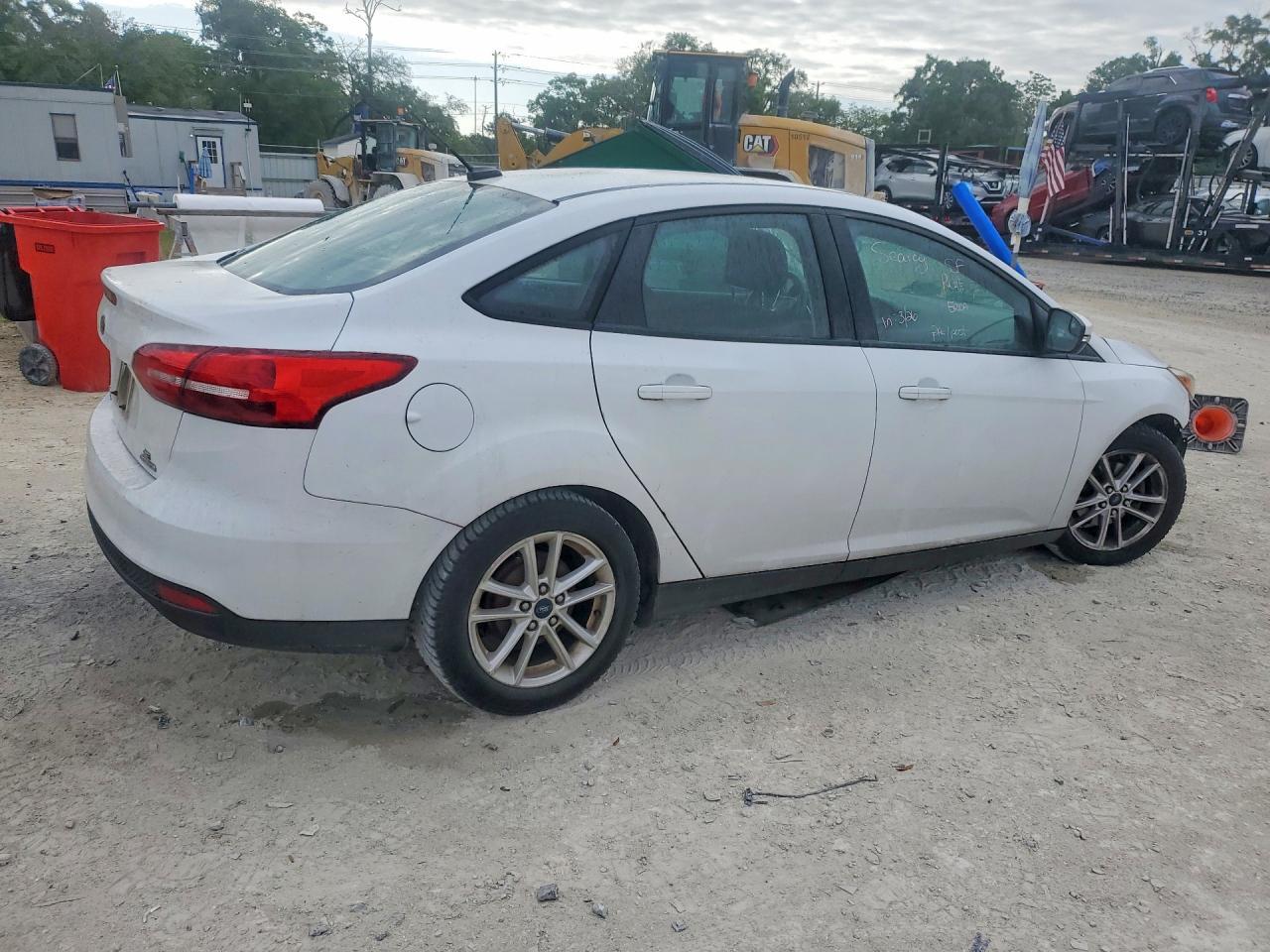 2016 Ford Focus Se - Фото 3