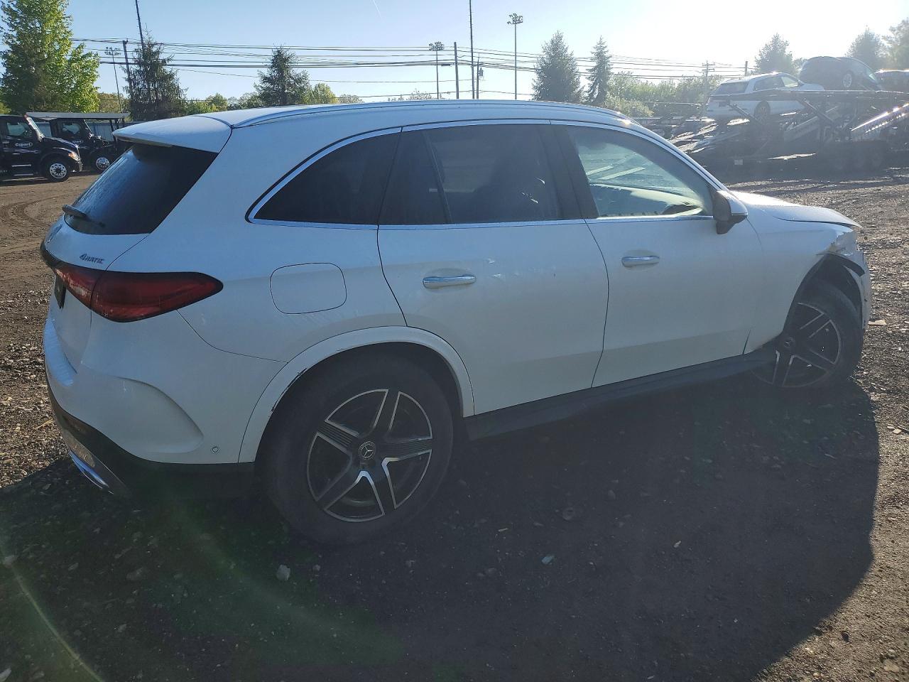 2025 Mercedes-Benz Glc 350E - Фото 3