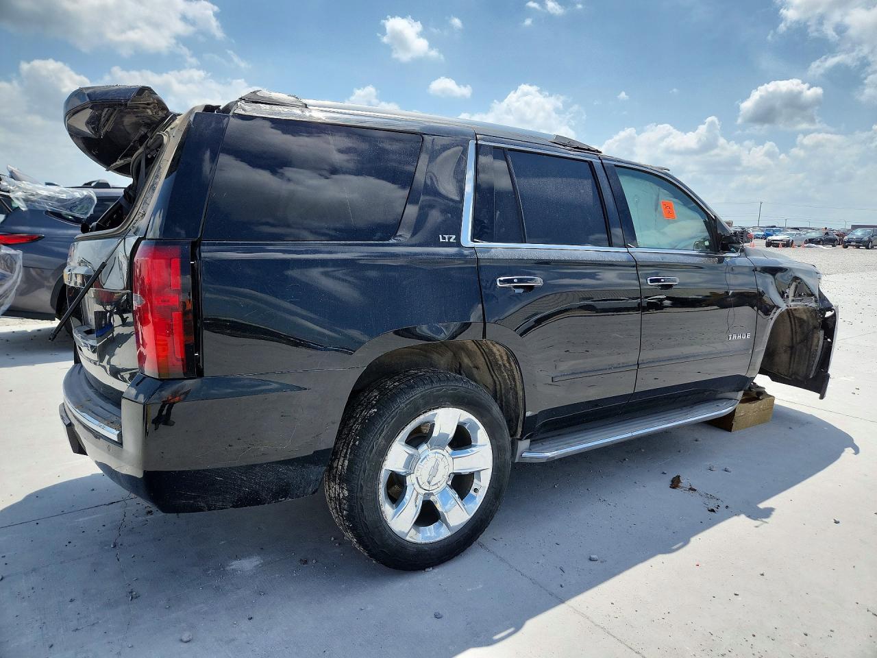 2015 Chevrolet Tahoe C1500 Ltz - Фото 3