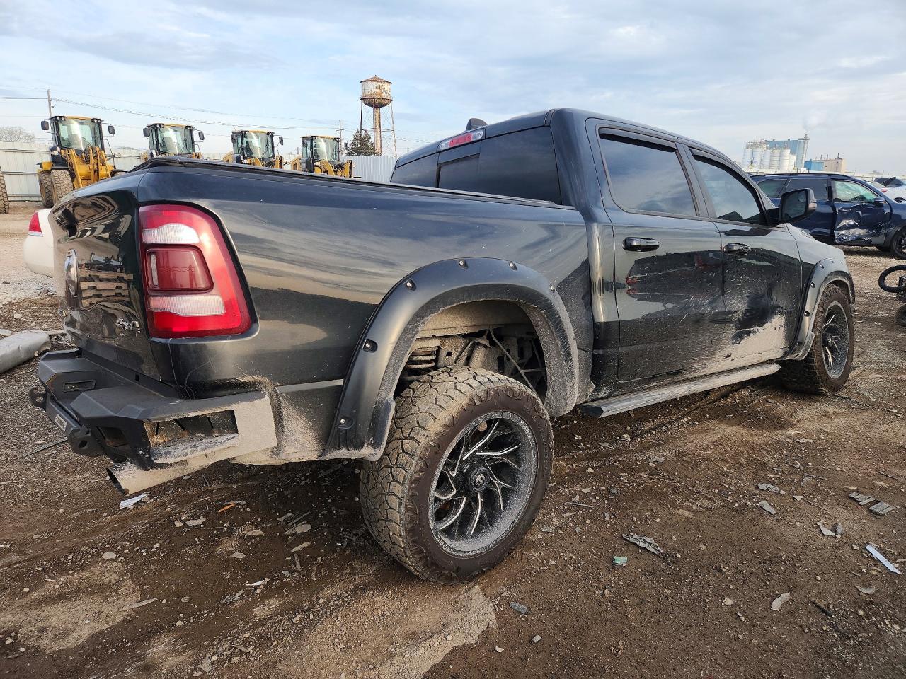 2019 Ram 1500 Laramie - Фото 3