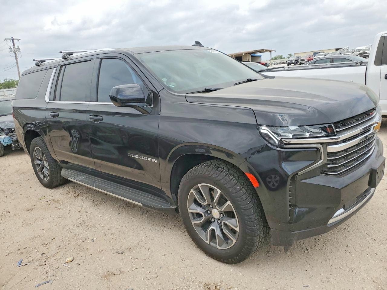 2021 Chevrolet Suburban C1500 Lt - Image 4