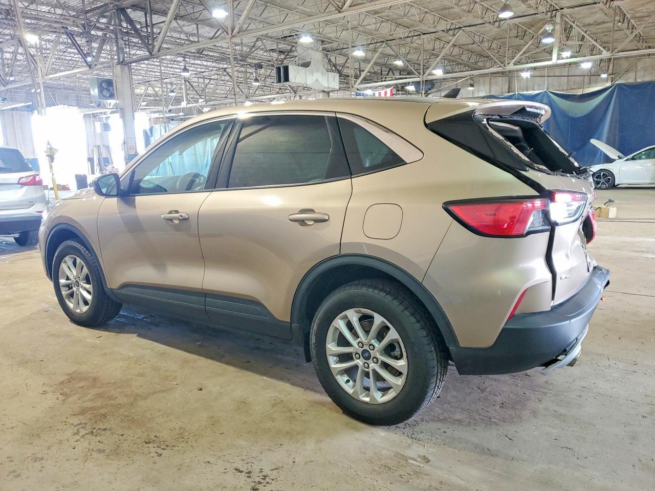 2020 Ford Escape Se - Фото 2